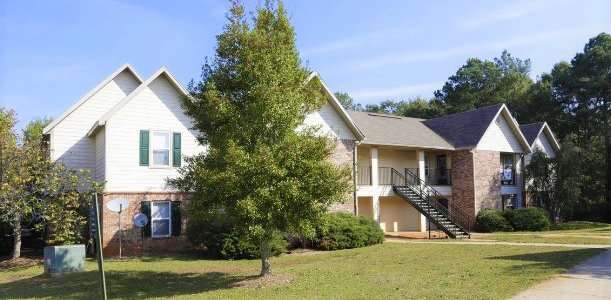 Greystone Manor community with beautiful apartments
